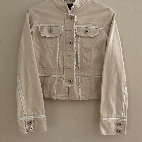 Beige Jean Style Jacket Great Detailing Size Small - Picture 1 of 5